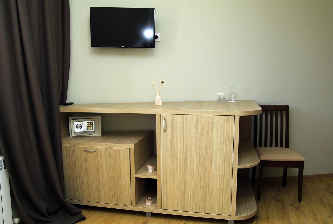 Iveria Hotel Khashuri Esterno foto